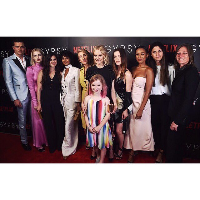 SpinoffJulsVal's tweet photo. @netflix @reedhastings #RenewGypsy #NetflixLife #NetFlixOriginal #BringBackGypsy #JuscticeForGypsy #GypsyCannotBeCancelled #WeLoveGypsy β€οΈ https://t.co/6lBcQp5oKh