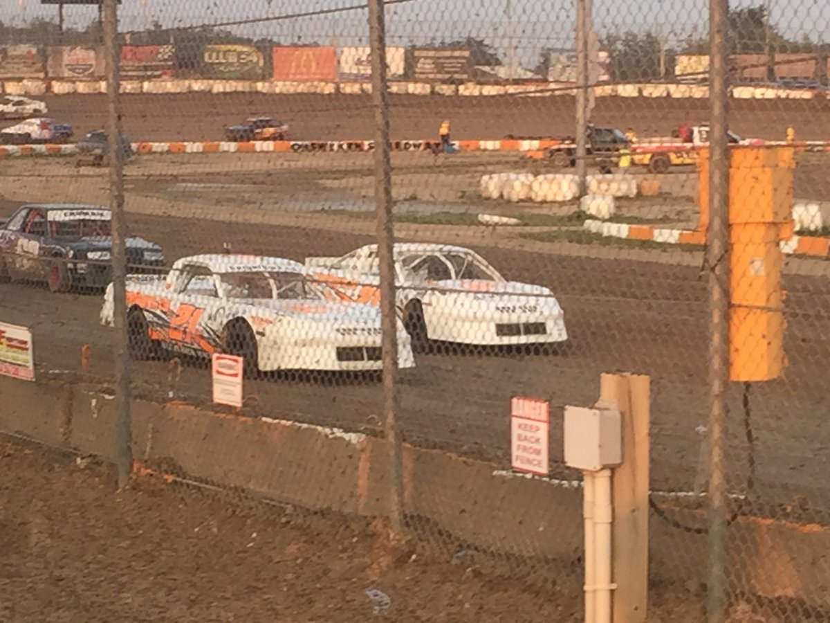 bbarnracing's tweet photo. Mark Bazuin finishes 2nd while brother Jake comes home 4th after barreling from the back in the Art Hill Memorial mini-stock race! https://t.co/iQRtApAOEH