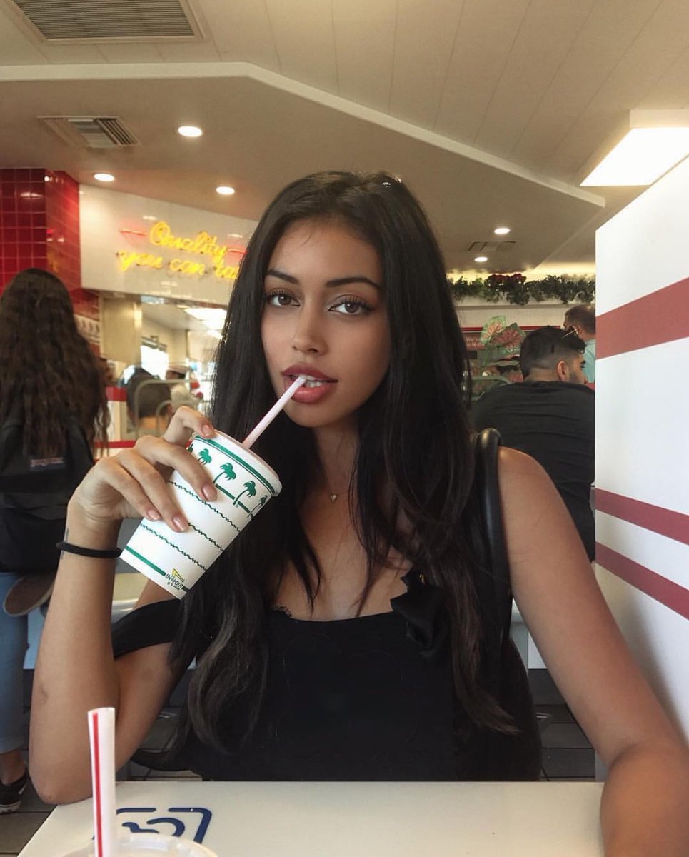 drunkinaverage's tweet image. - laura steele
- no new to rp but new account 
- fl/rp
- ships with chem
- rt/like for me I'll return + follow and dm you an account rate