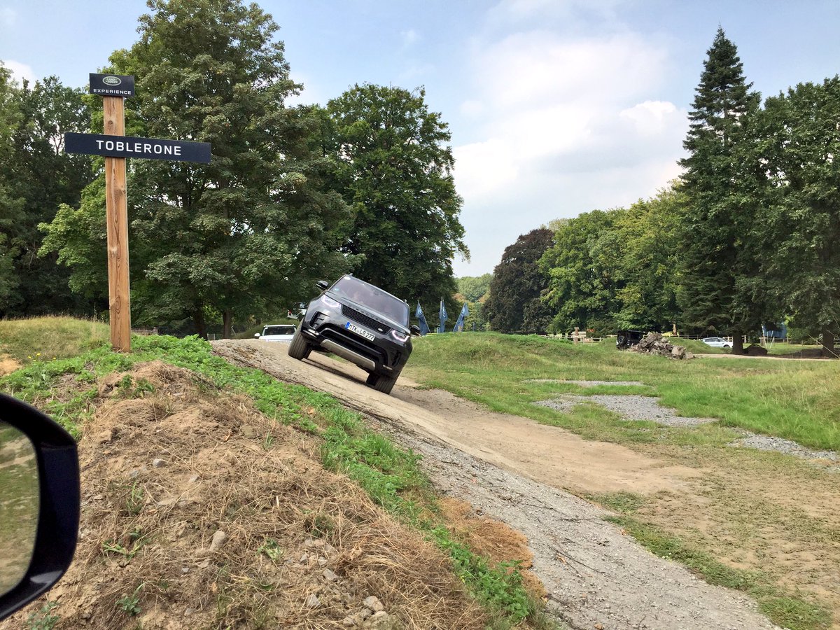 GregMerlier's tweet photo. @LandRoverBELUX heading #Peru #onelife https://t.co/HnWMrUVAlf