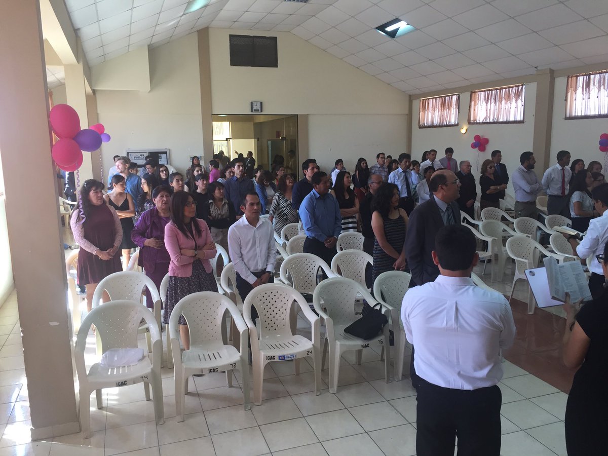 Waldhemir's tweet photo. #RompiendoelSilencio en la @CAC_IASD https://t.co/INY4zLTe3n