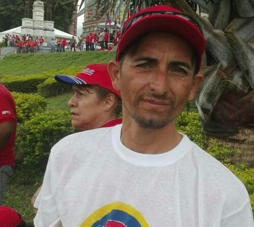 Stephanisartory's tweet photo. Eloy Berrios "#EsHoraDeDefenderLaPatria del imperio que nos está atancando por todos lados, desde aquí decimos a Trump que se ocupe de USA" https://t.co/HjJ3NboPiy