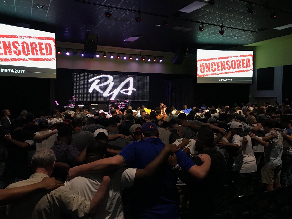 roncarpenter's tweet photo. 💪🏽#RYA2017 https://t.co/kwZRLP1CYp