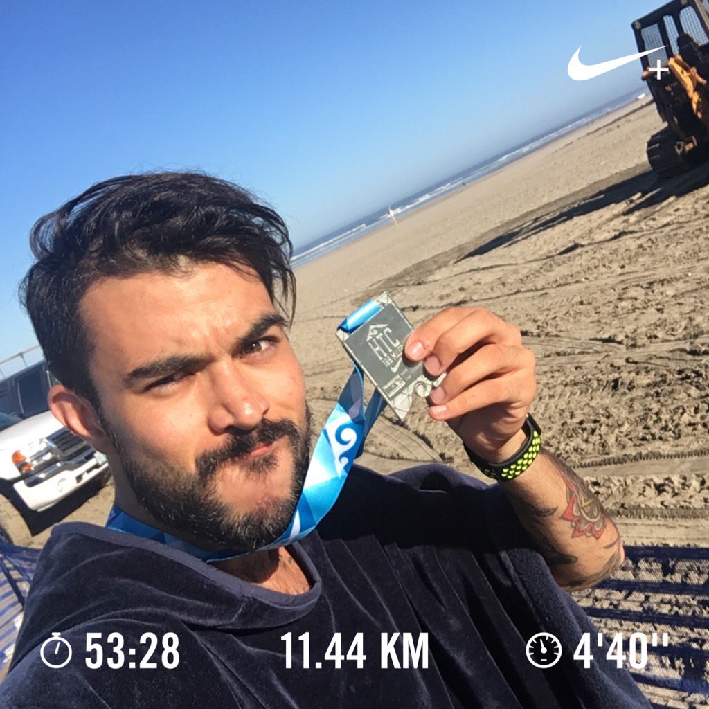 DieAlfaro's tweet photo. TERMINAMOS! Gracias Hood To Coast #RebelLeague #RunByRebels https://t.co/DrAoKIULqA