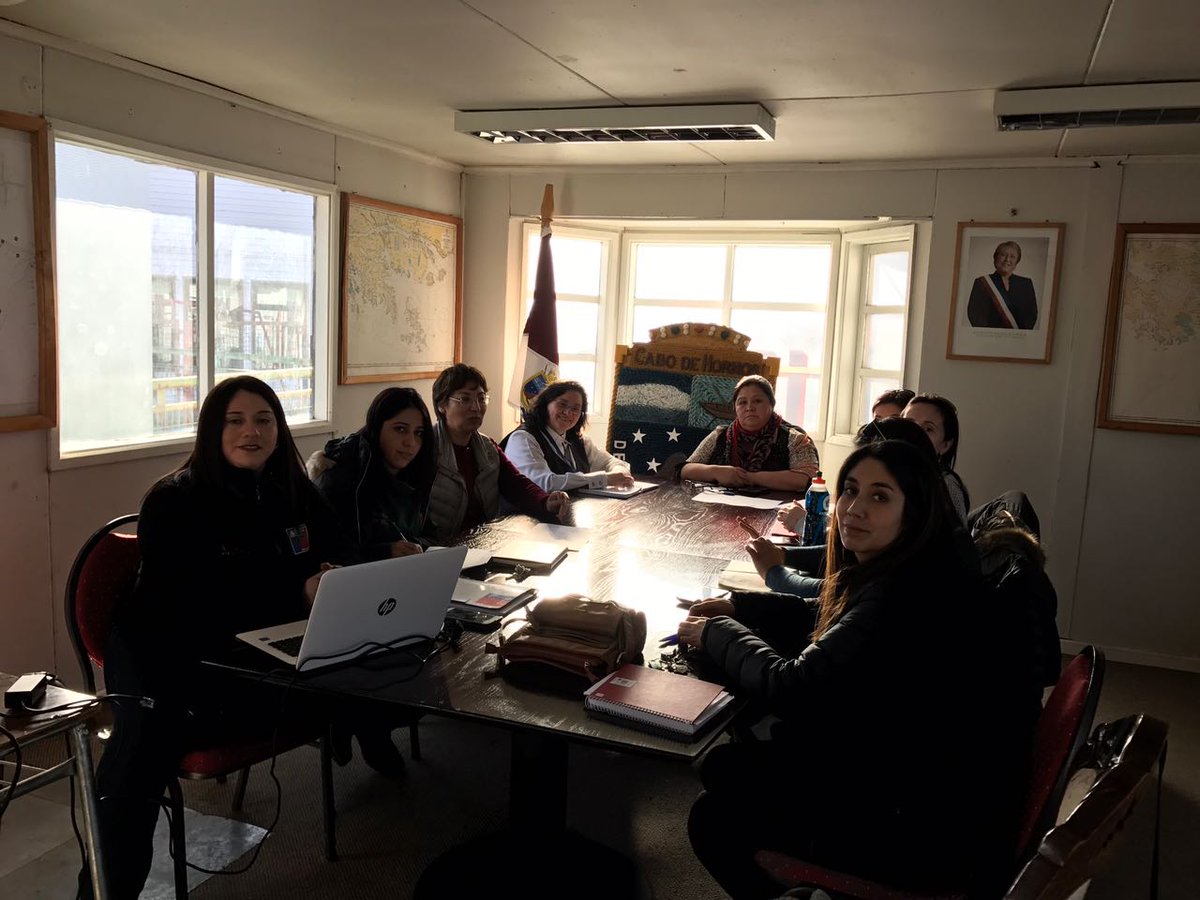 RSH_XII's tweet photo. Capacitación Registro Social de Hogares en comuna de Cabo de Hornos https://t.co/3JMkItwTkY