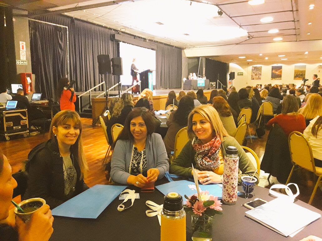 RCuassolo's tweet photo. El #DepartamentoRioII acompañando a nuestra candidata @alevigo  en el encuentro provincial de mujeres y Peronismo ✌️ https://t.co/CWKRSigca9
