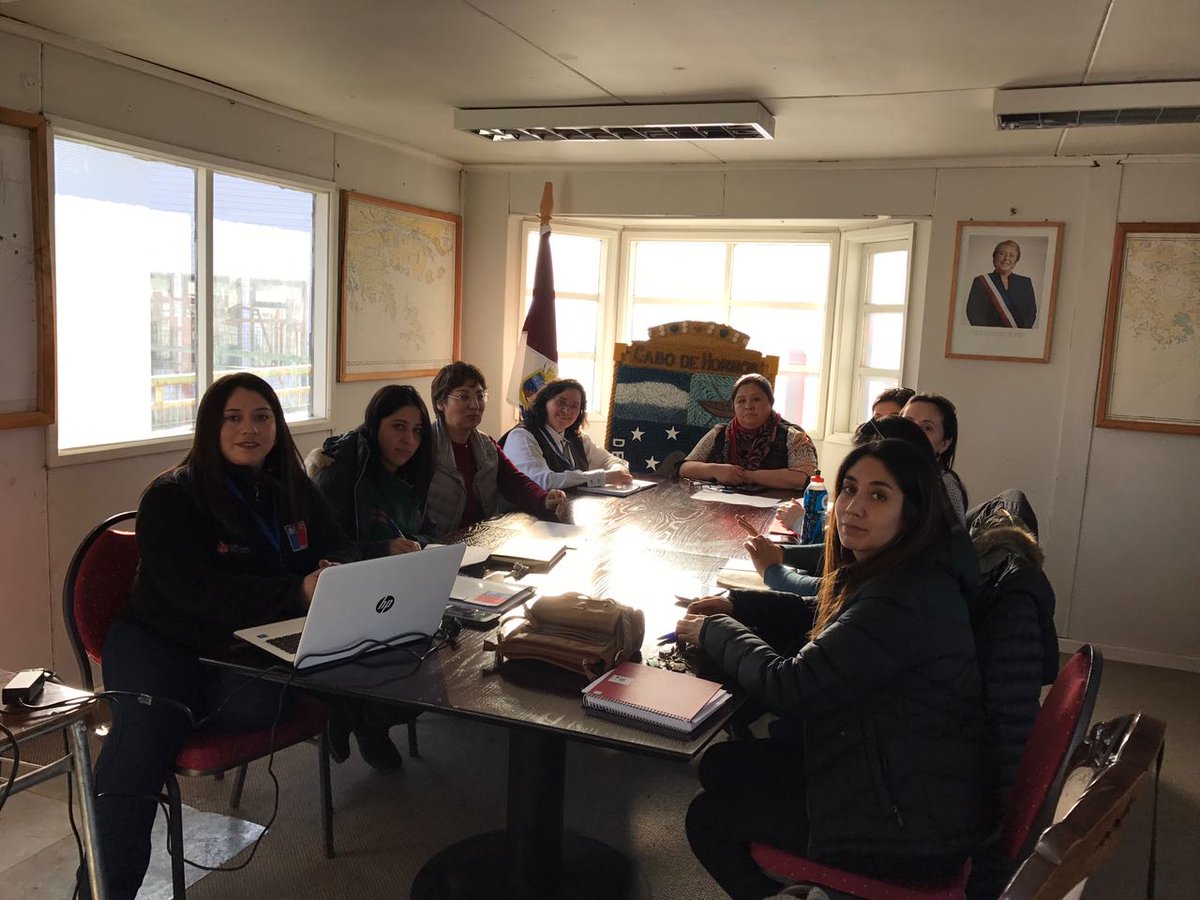 RSH_XII's tweet photo. Capacitación Registro Social de Hogares en comuna de Cabo de Hornos https://t.co/3JMkItwTkY