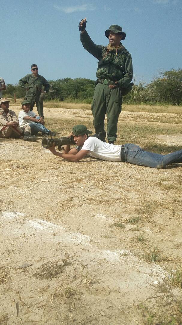 #SoberaníaBolivariana2017 garantizando el adiestramiento para la Defensa de la patria <a href="/NicolasMaduro/">Nicolás Maduro</a> <a href="/ArmadaFANB/">Armada Bolivariana</a> <a href="/vladimirpadrino/">Vladimir Padrino L.</a> <a href="/AB_Dnaed/">AB_DNAED</a>