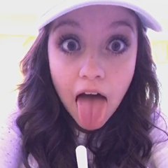 Lunaticavnzla's tweet photo. HEY TU, NO BAJES SIN DAR RT
#RuggeroPasquarelli #KarolSevilla #SoyLuna #KCAColombia
#ValentinaZenere #KCAArgentina https://t.co/BRnwEaq12s