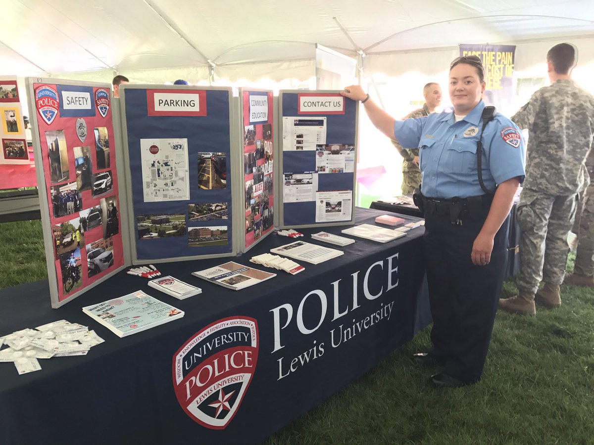 LewisPolice's tweet photo. Stop by and see us at the resource fair going on now on the University Green @LewisUniversity #WelcomeWeekend2017 #LewisU https://t.co/mL0xOL66A0