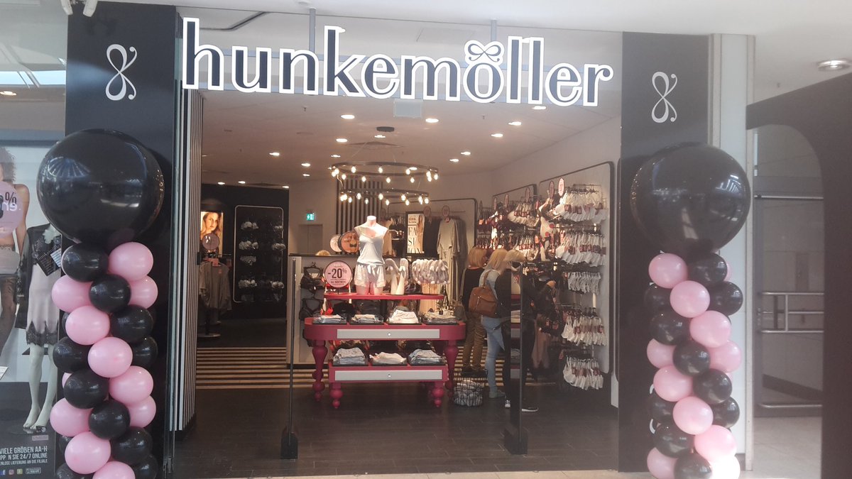 Opening Neubrandenburg ❤ <a href="/Jasmin2punkt0/">Jasmin Kutzer</a> @Inga751 <a href="/katja2178/">katja kupke</a> @lvogt_hkm  ein dickes Dankeschön 😙