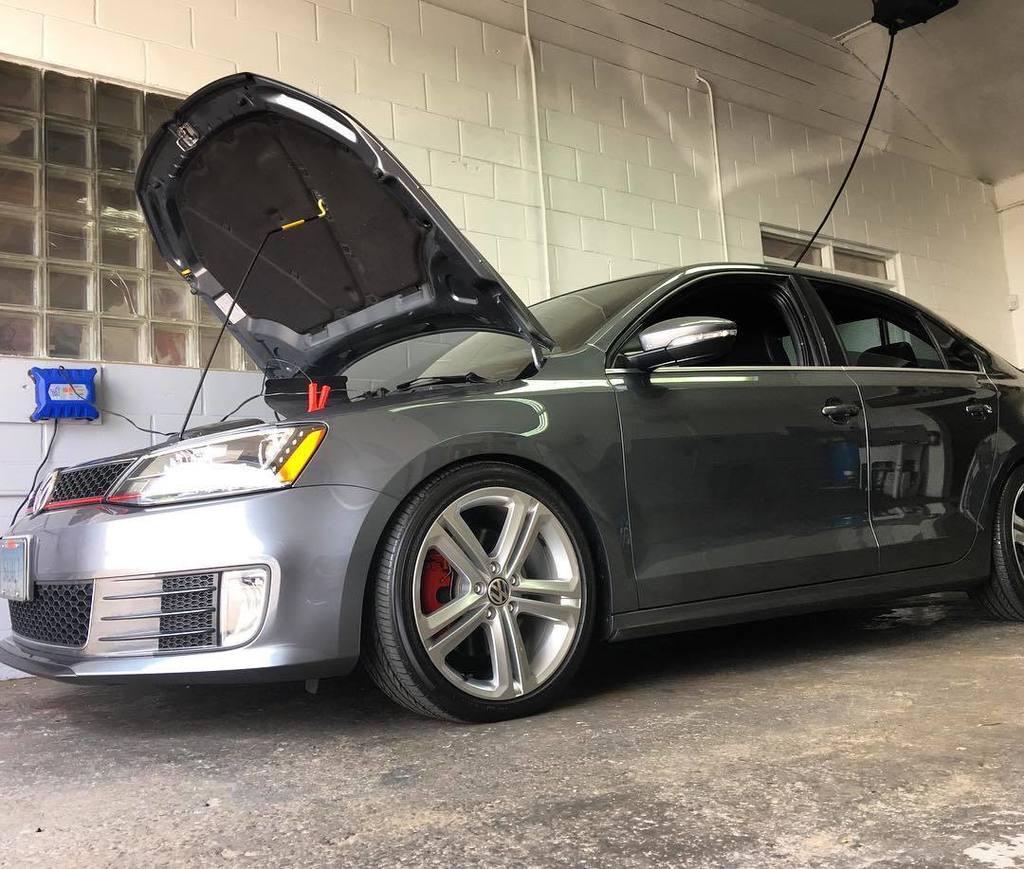 CovMotorcar's tweet photo. What better way to start the weekend off then a APR Stage-2 file update! #cmc #cmcservice #coventrymotorcar #goapr #apr #aprtuned #vw #gli⦠https://t.co/KECze4k6sk