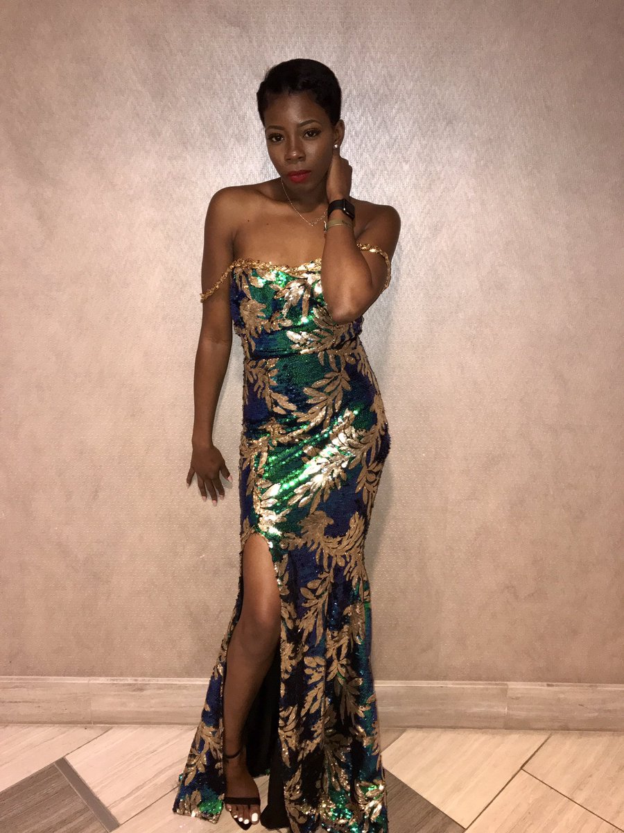 evansmega's tweet photo. "@GladyCakes_: #AfricanQueening 👑 https://t.co/N2xa6vm3gk"#Gorgous💕