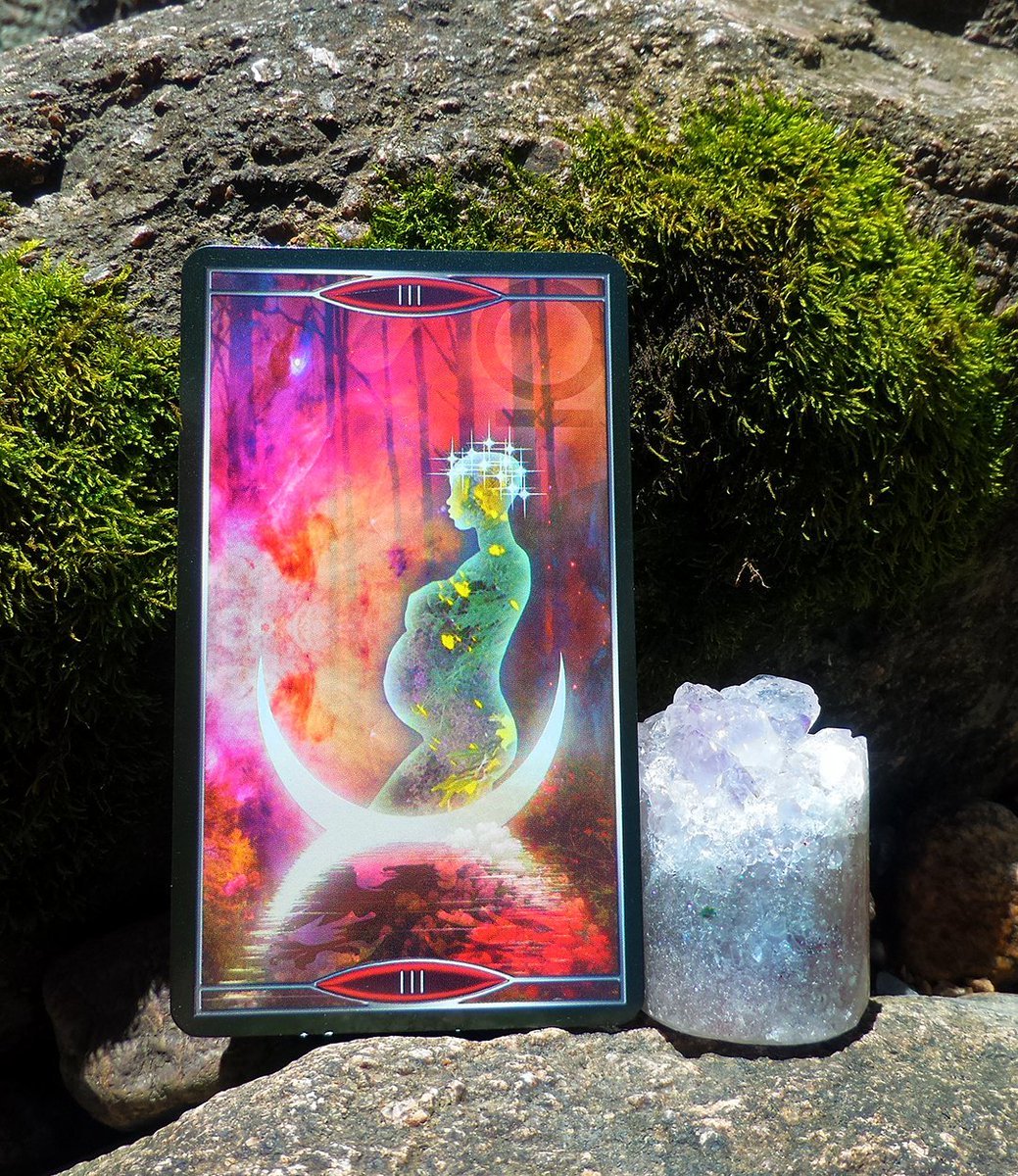WillowGroveMyst's tweet photo. The Empress, the ultimate in creative expression. https://t.co/EmcdzAbGMY #dailytarot #QuantumTarot #tarotreader #KonekoTarot https://t.co/ICsZpu1R3w