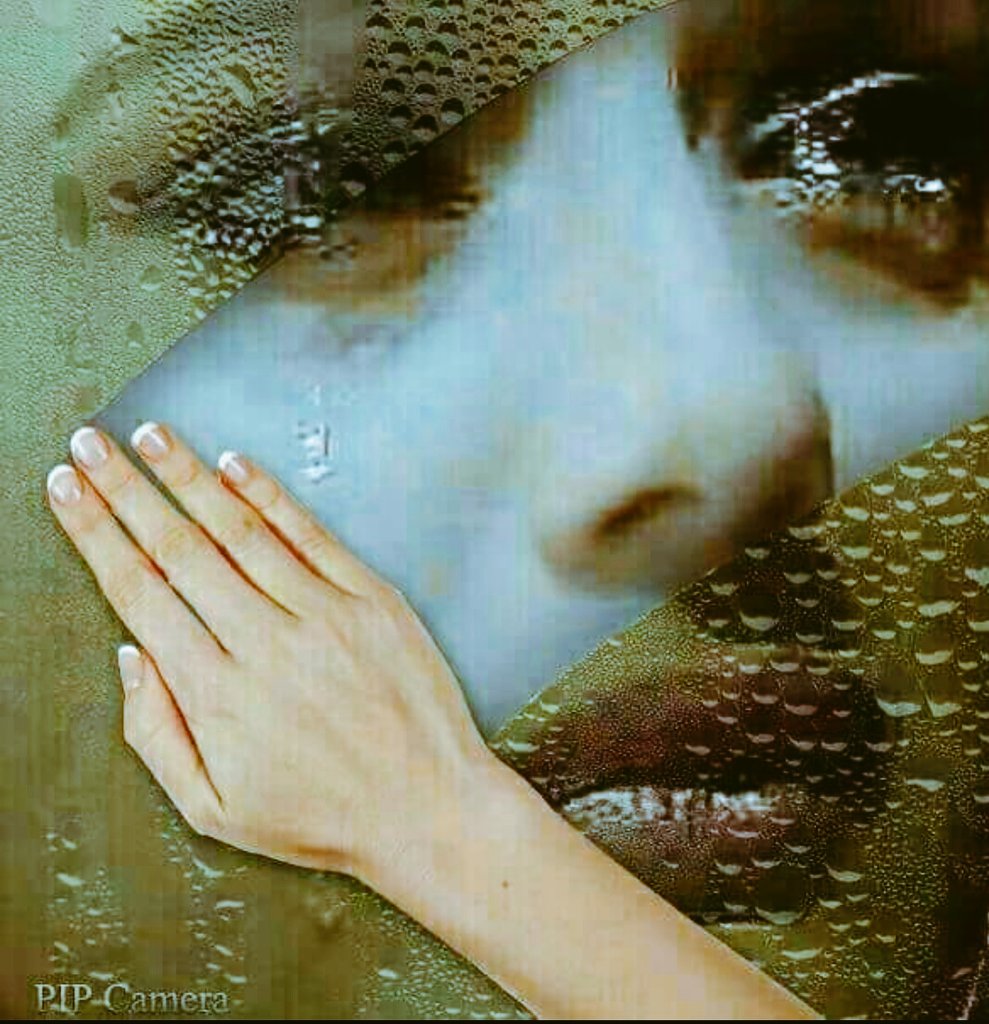 لم يأت الحزن في القرآن إلا مٓنهياً عنه،لأنه لا مصلحة للقلب فيه،وهو أحب شيئ للشيطان،وقد استعاذ منه رسولنا،فأحسنوا الظن بالله
