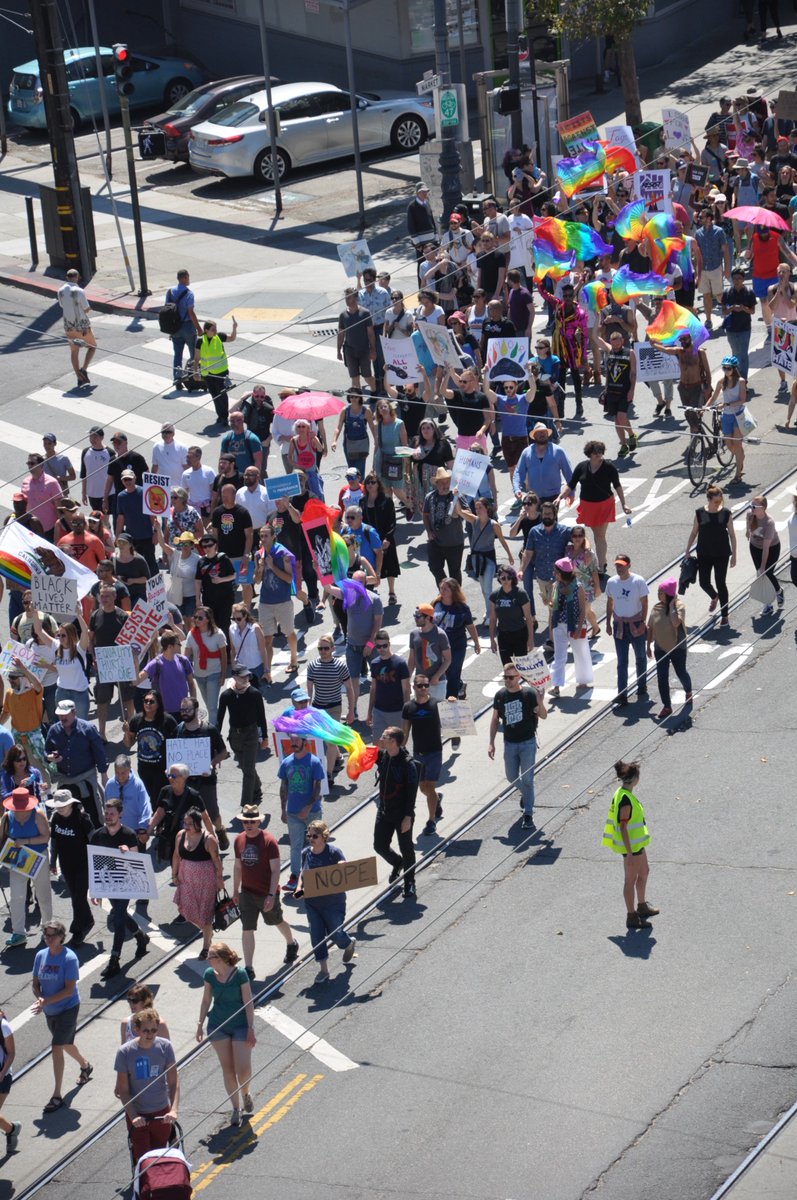 schock_designer's tweet photo. I love my city! #SanFrancisco #protest https://t.co/hf7b5VdHJW