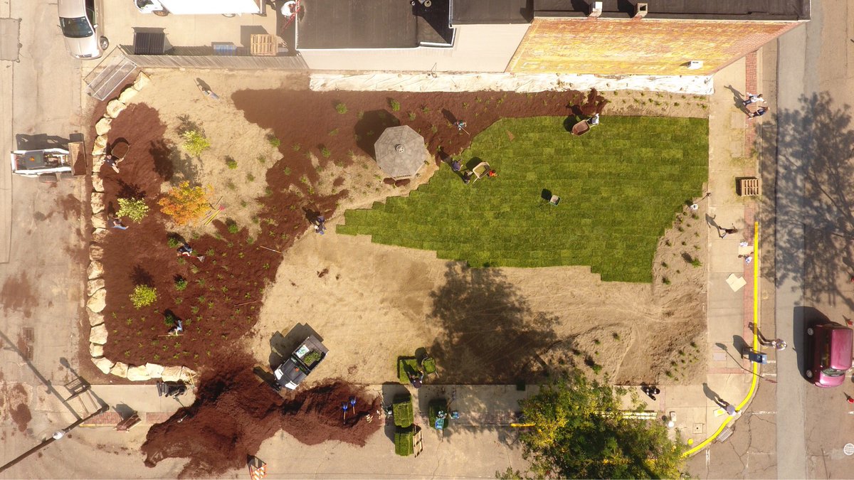 dcicconiNK's tweet photo. Fifth Ave Corridor of Innovation Parklet Transformation @PSNKadmissions https://t.co/28M3iLOb13