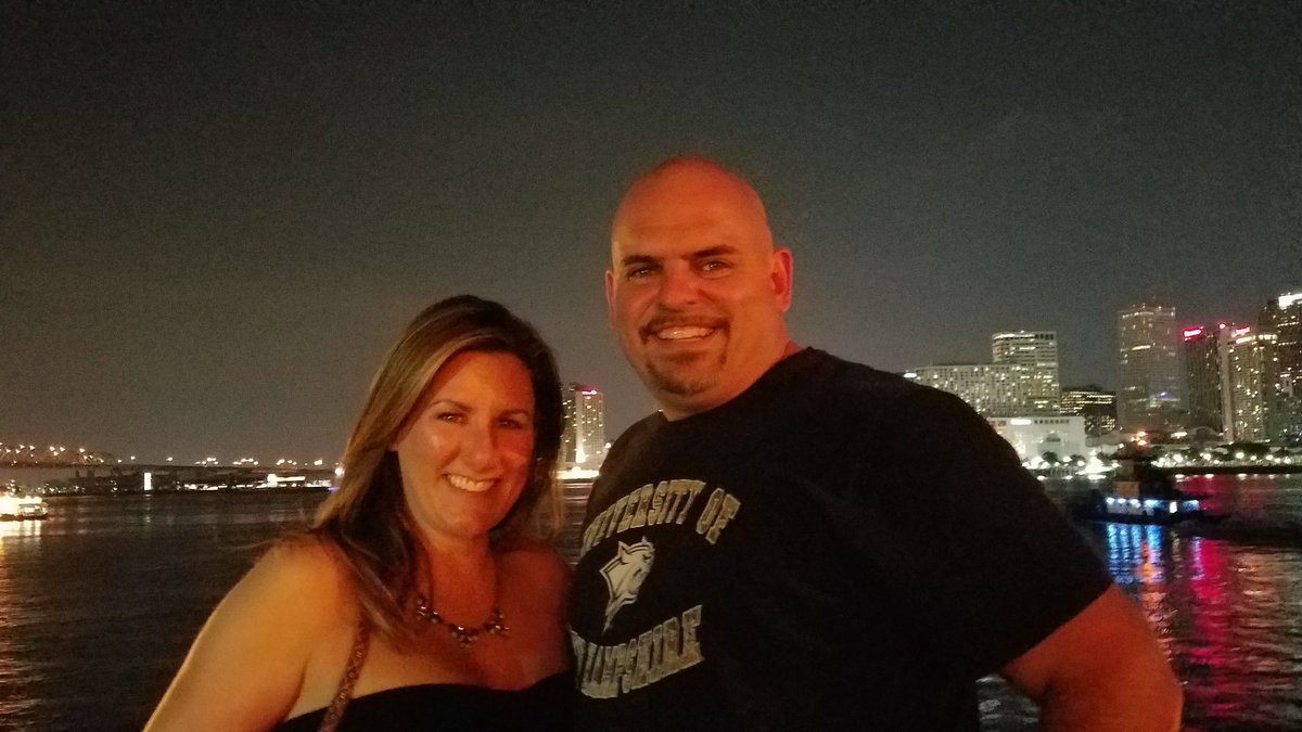 RickMortgage's tweet photo. Great night and week in New Orleans! Strategy Planning Session. #NAMB #YourVALoanExpert #VAPro https://t.co/kNV9zgrSNh