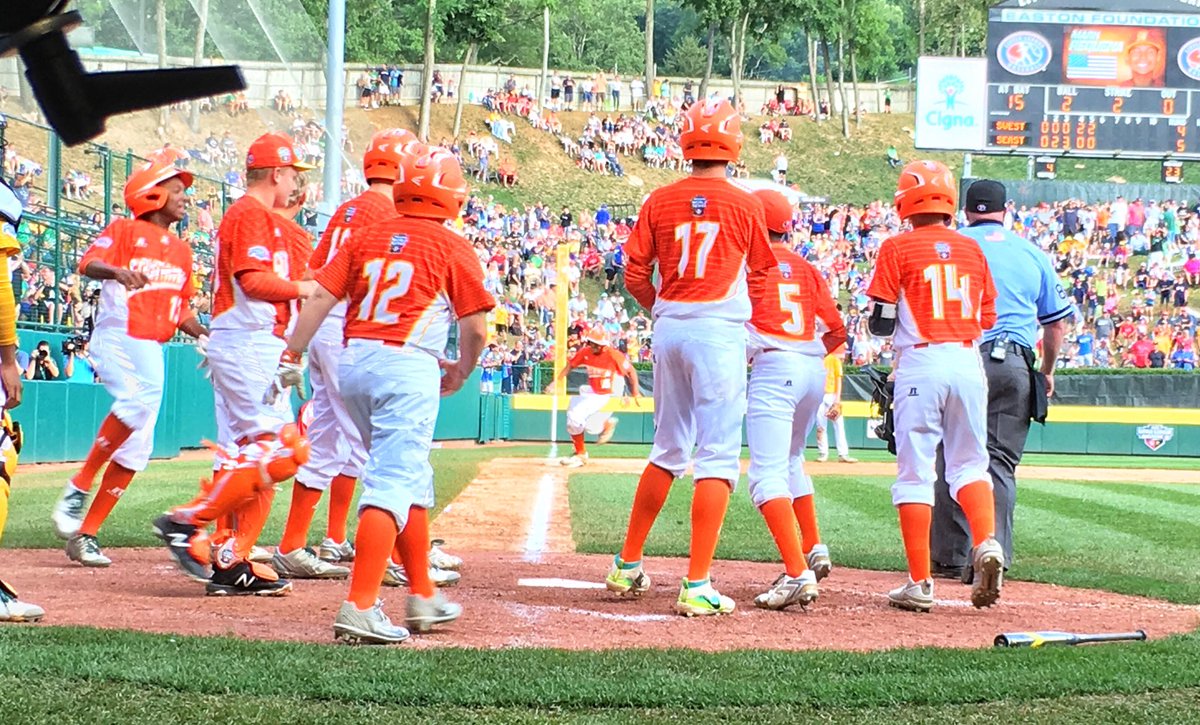 LittleLeague's tweet photo. A two-run shot to take the lead! #LLWS https://t.co/9DwtERhmlG