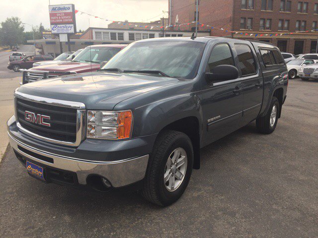 CourtesyMotorMT's tweet photo. 2011 1500 4WD pickup trucks. Slate blue. Each >$22K. 1 extended cab, 1 crew cab. Not a matched set but you can buy them both today! #Montana https://t.co/0mtJ6yYNbf