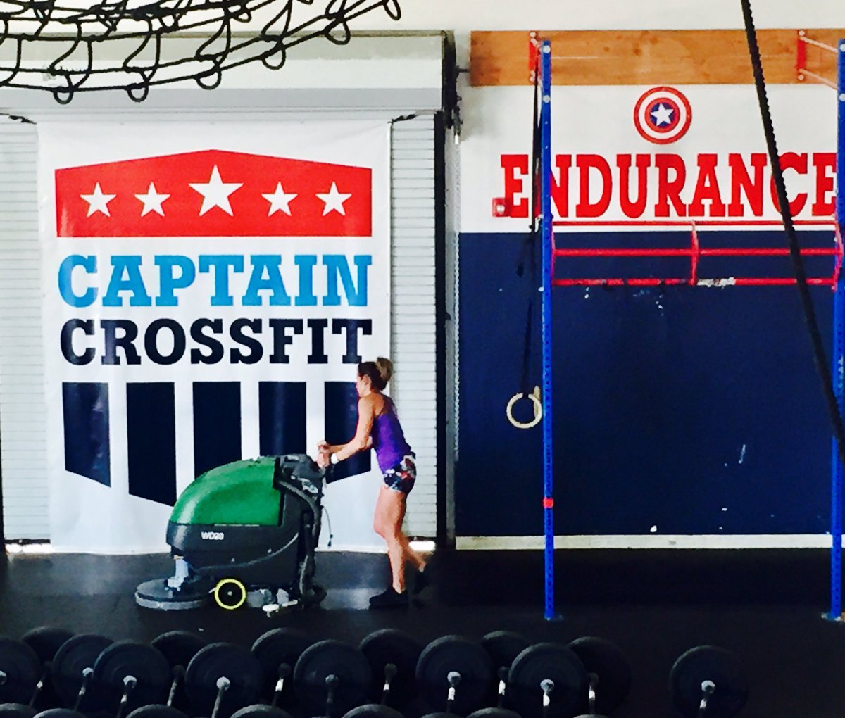 capncrossfit's tweet photo. We are done for the day, time to clean up and prep for tomorrow #Hotshots19 Memorial WOD  thanks to all our athletes, volunteers &amp; sponsors https://t.co/1sisUSDCTz