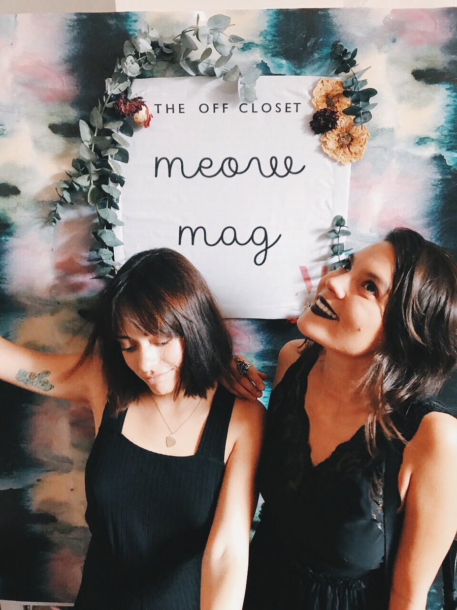 MeowMag's tweet photo. Photobooth de #MeowMag en The Off Closet 🌹✨🌹 #ThinkOff https://t.co/GjvQGZEVi7