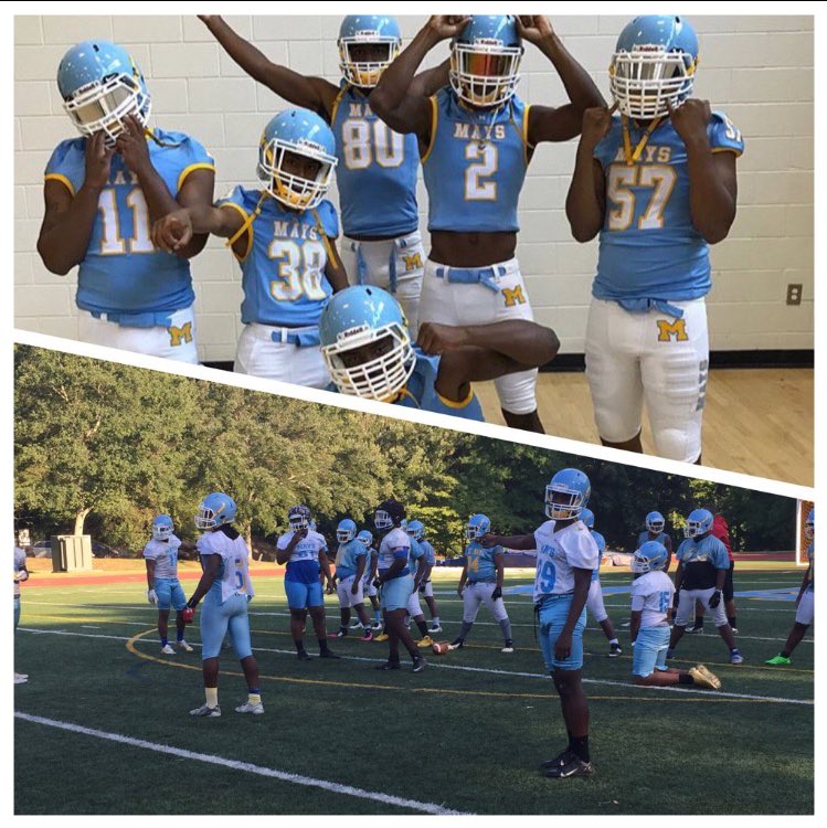 APSMaysRaiders's tweet photo. Come out and support our aMAYSing Raiders tonight at 8pm at Lakewood Stadium. #GoRaiderNation @1APS_Athletics 🏈🏈💙💛 https://t.co/EqyUnfiw3o