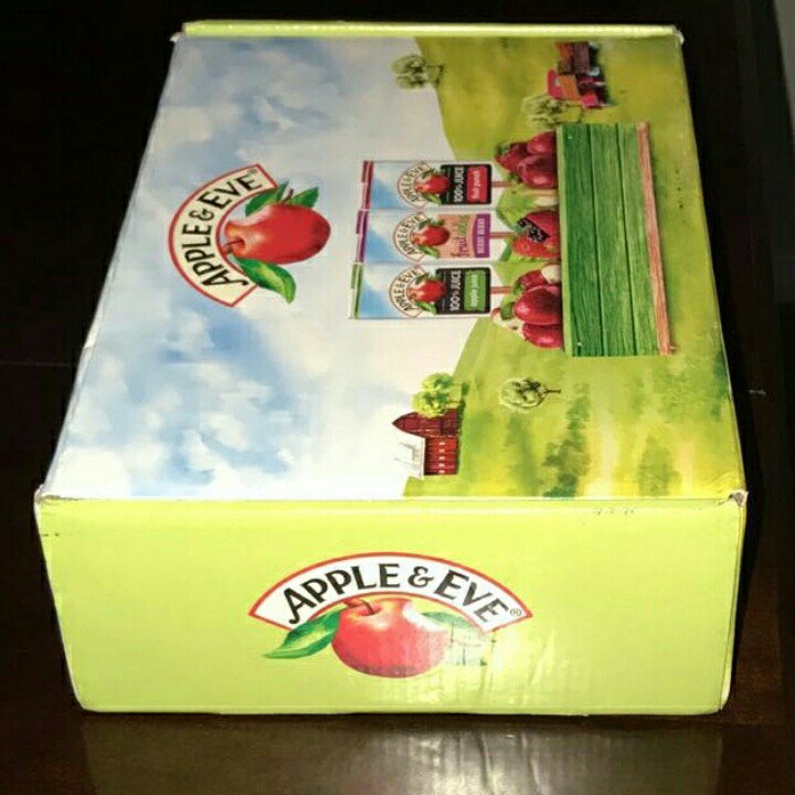 beccavalero's tweet photo. So Happy with mi apple&amp;eve box thanks @influester @appleandevejuice for giving me this box free for me  #voxbox #appleandeve #influester https://t.co/XNAAsNwj3V