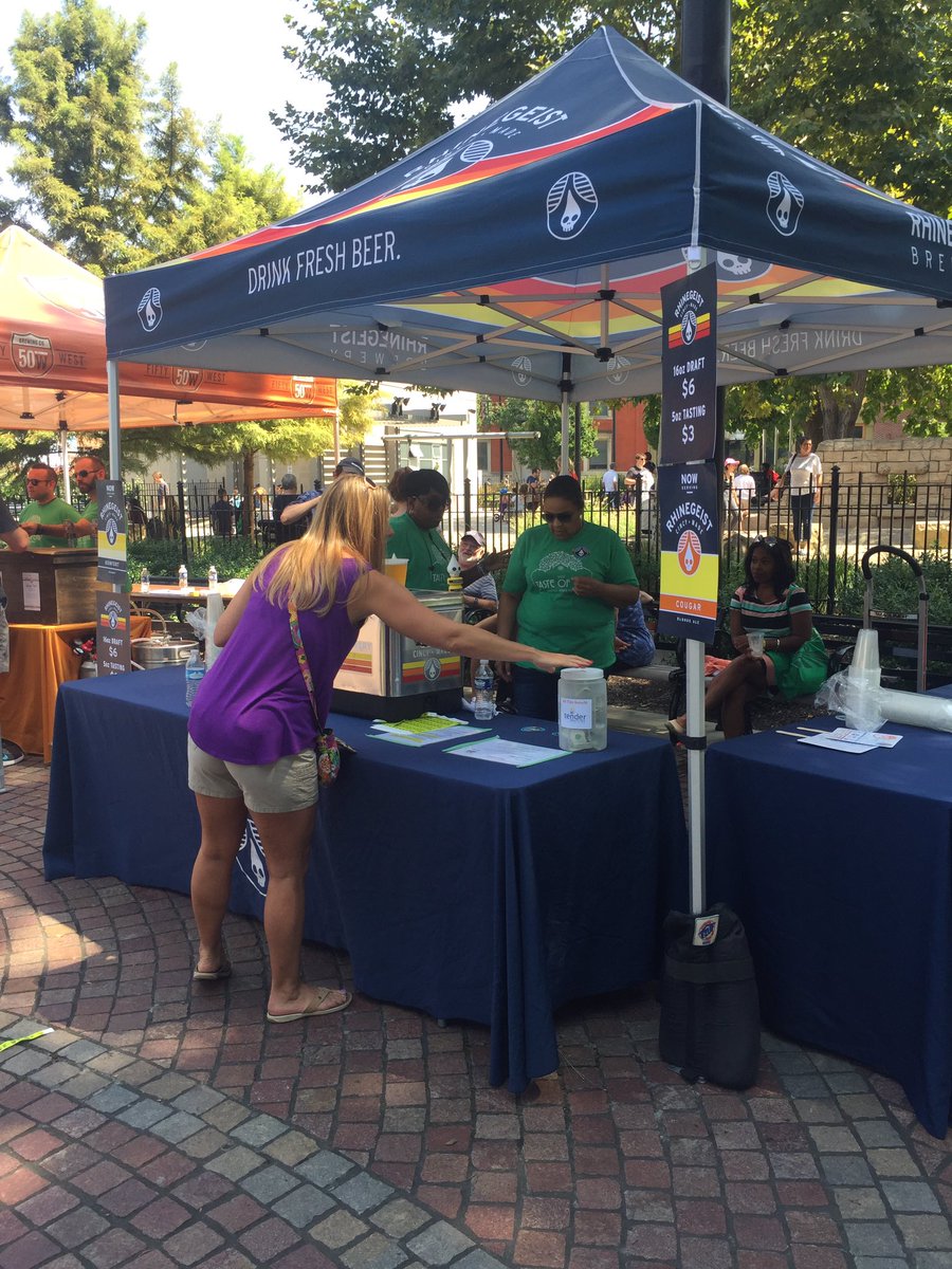 TasteofOTR's tweet photo. #TasteofOTR the beer is cold and the food is hot. https://t.co/hzWFZ3uSC2