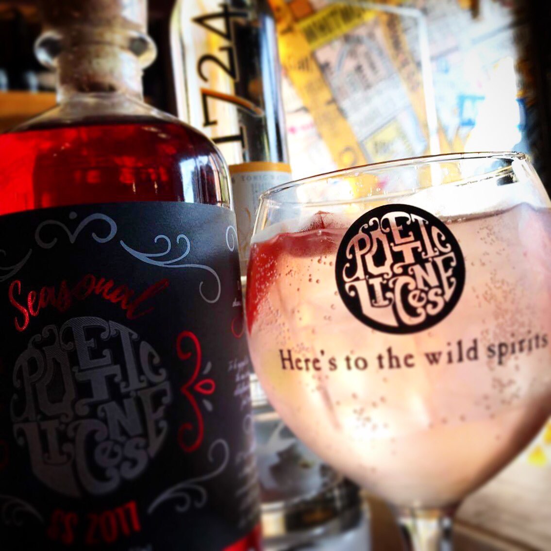 #BankHolidayWeekend <a href="/TheAtlasBar/">Atlas Bar</a> calls for a #gin, or a #cocktail or two...which will yours be #Manchester? 🍸