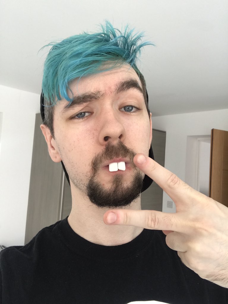 Jacksepticeye's tweet photo. Ah suuuuhh dude! https://t.co/CTqeiuoa55