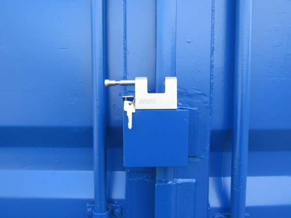 containercabins's tweet photo. #securecontainer #containerlock #lockbox #shippingcontainerlock #lockandleave https://t.co/73JU53k9jF