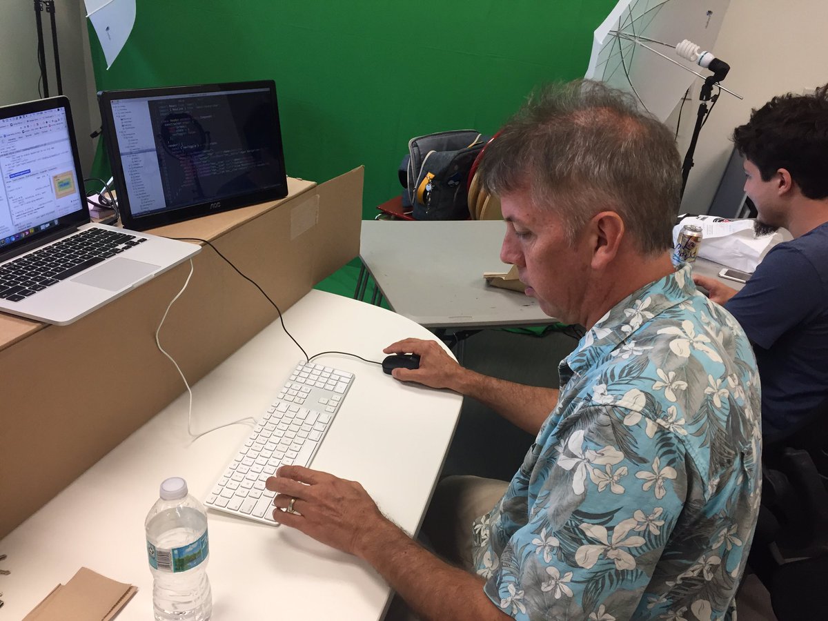 FrontendAwesome's tweet image. More photos from today&apos;s @hackbattlesgnv #Gainesville #Hackathon