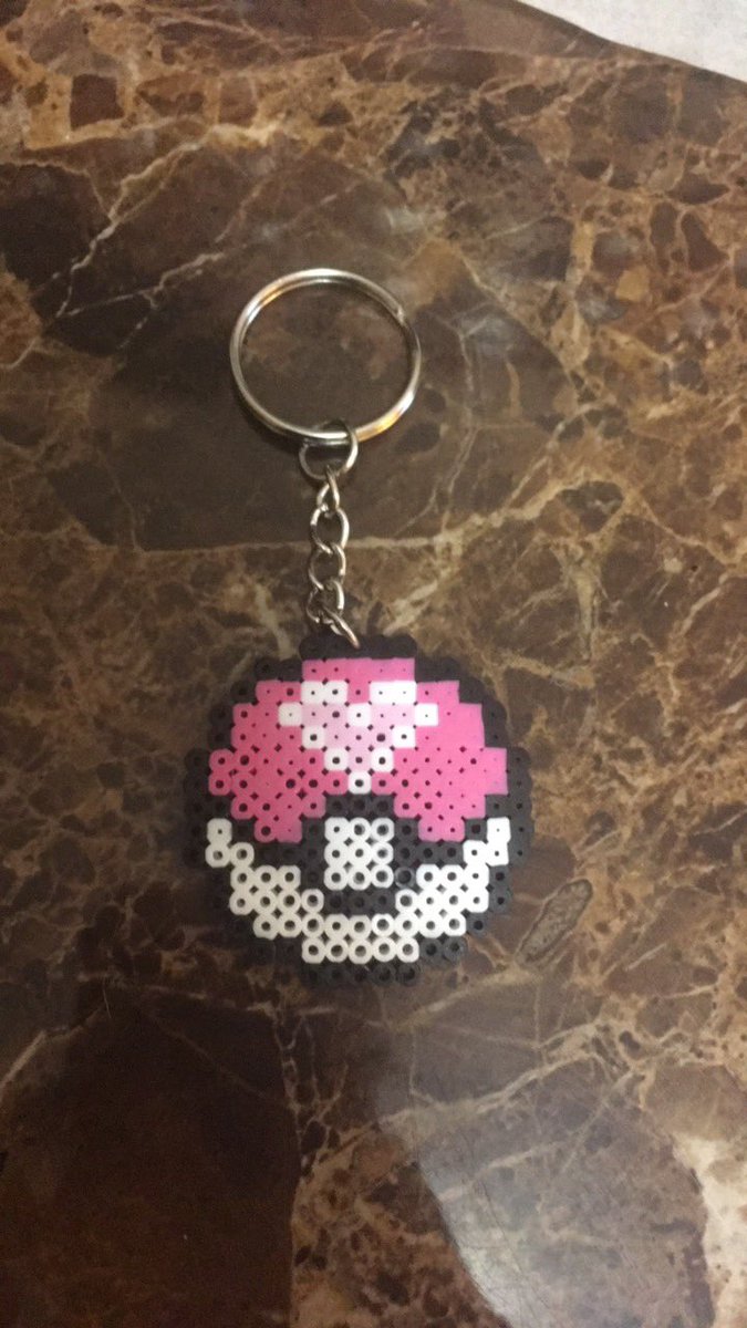 Abba_Kat's tweet photo. Love pokéball #pokemon #Perlerbead https://t.co/gMU8HxRYLb