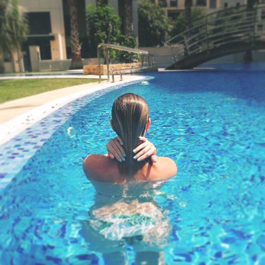 Gemmacgreal's tweet photo. 🐬☀️Exprimiendo el verano ! #felizsabado #summertime https://t.co/QCXOP79jft