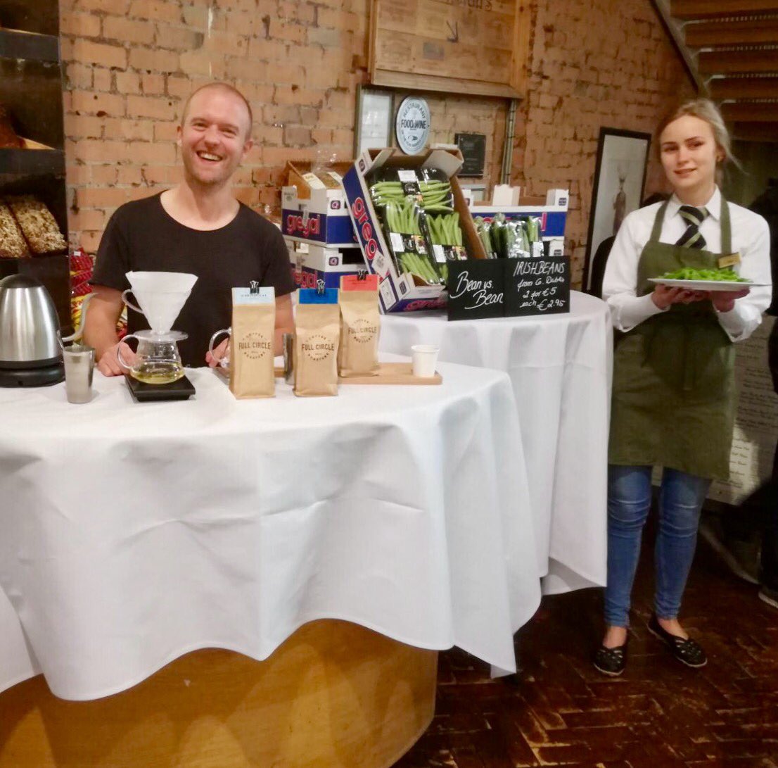 Forget #MayweathervMcgregor! It was #BeanvBean in the food hall today... Brian <a href="/FCRoaster/">Full Circle Roasters</a> and Ginta <a href="/FallonandByrne/">Fallon and Byrne</a> squaring up!