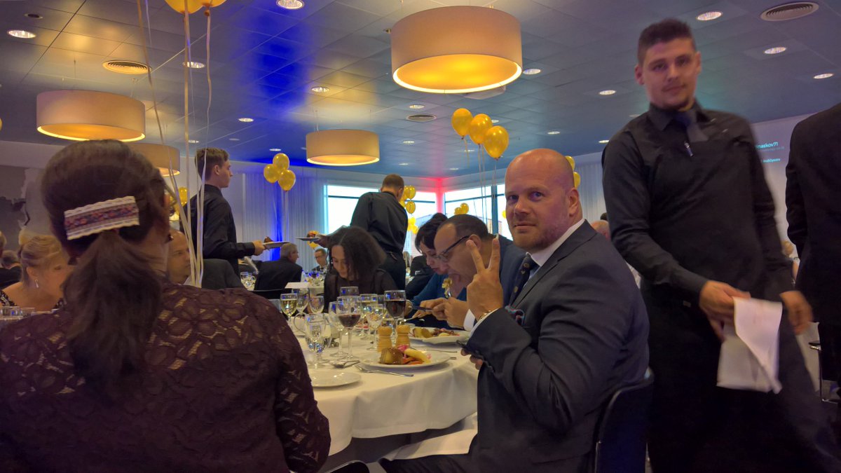 Odensevej39's tweet photo. Anybody who knows this fantastic gentleman?🎆#IA50years https://t.co/PvVSFHtT5Q