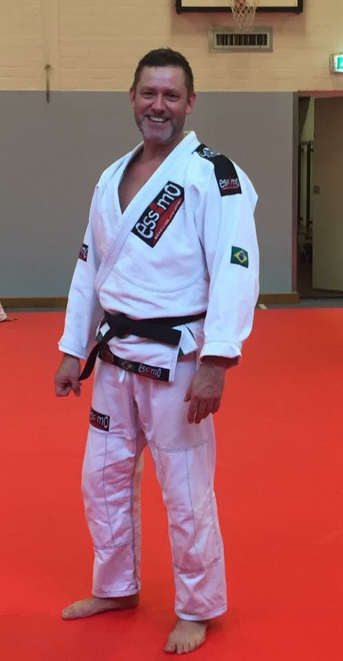 We zijn los.. gisteren de eerste lessen jiu Jitsu gehad. Kom een keer meedoen. Hietweideweg 20 elke vrijdag start 17.30