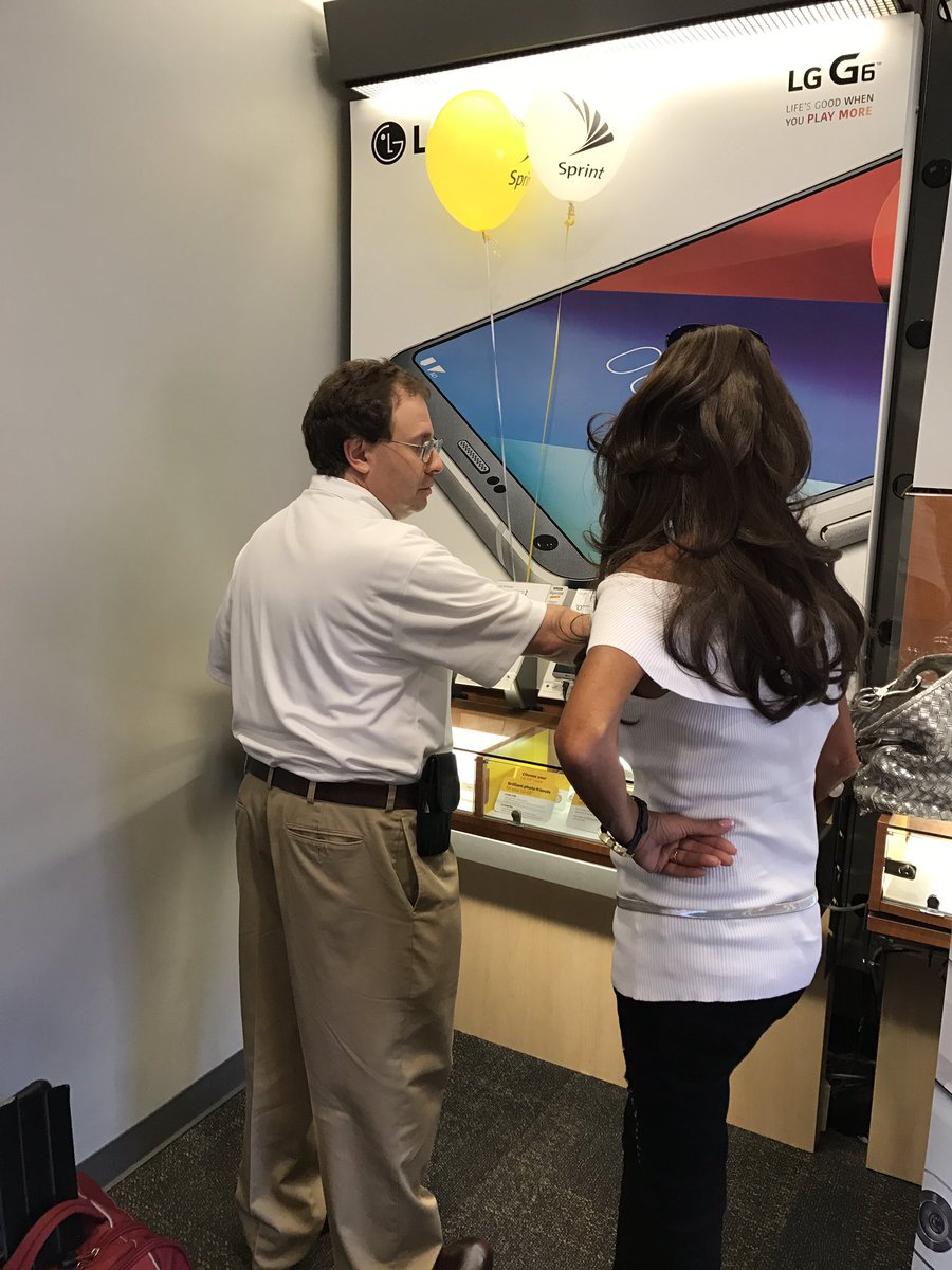 sprintdobbin's tweet photo. Our LG rep is giving a demonstration of the #lgv20 to our appointment! #sprintsaysthanks @rbpterp https://t.co/SmmFbpJzPT