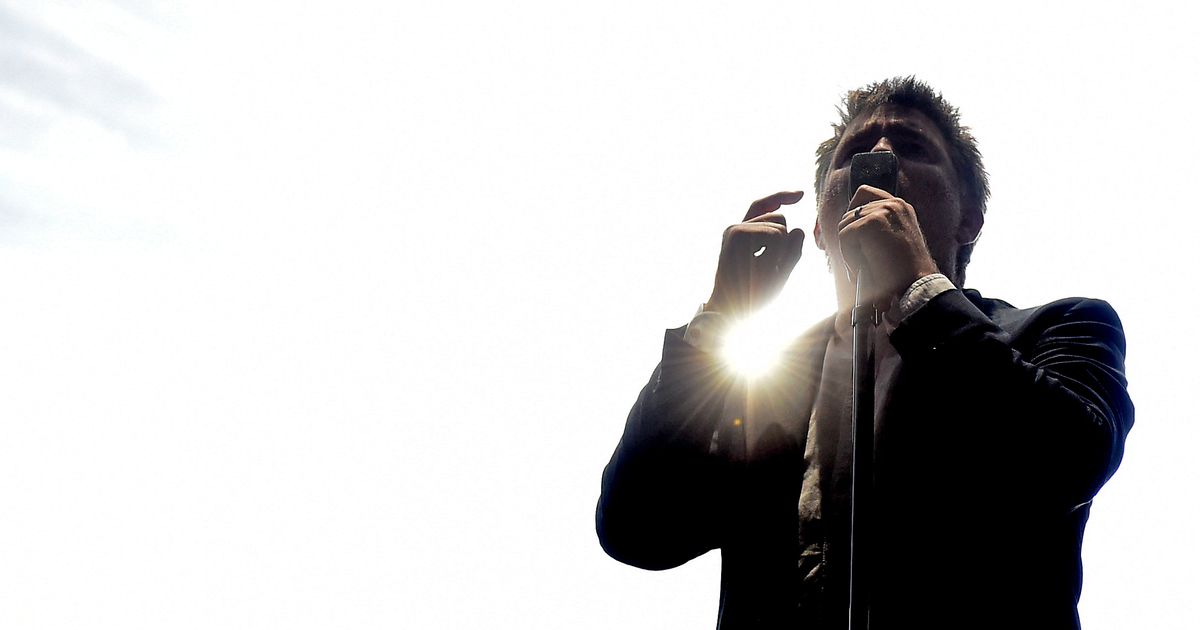 mashable's tweet image. LCD Soundsystem just launched a VR experience set to their new album on.mash.to/2vgdcJO