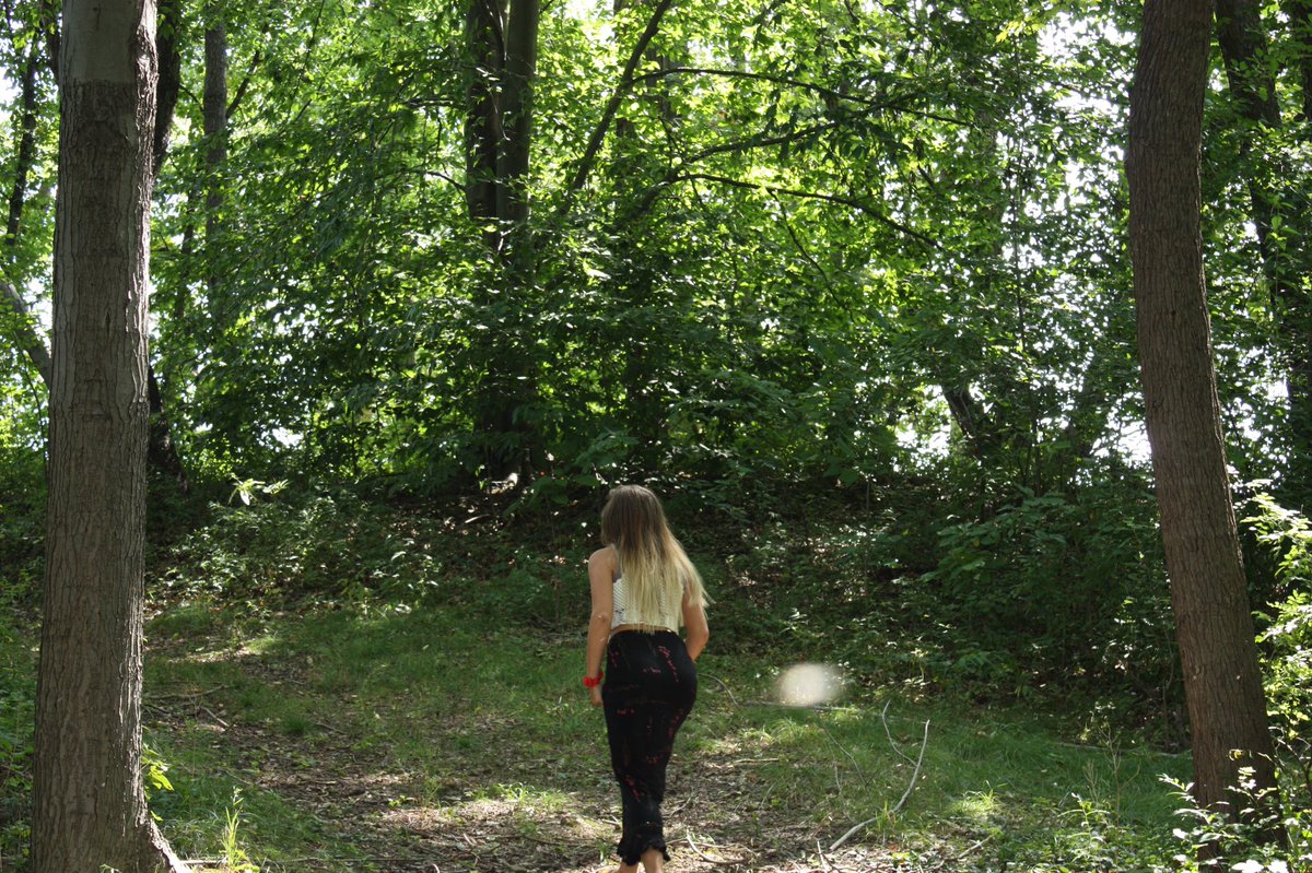 jayquellin3's tweet photo. enjoy these candids i have before i the legit senior pics start rollin in https://t.co/lwUFjfztbE