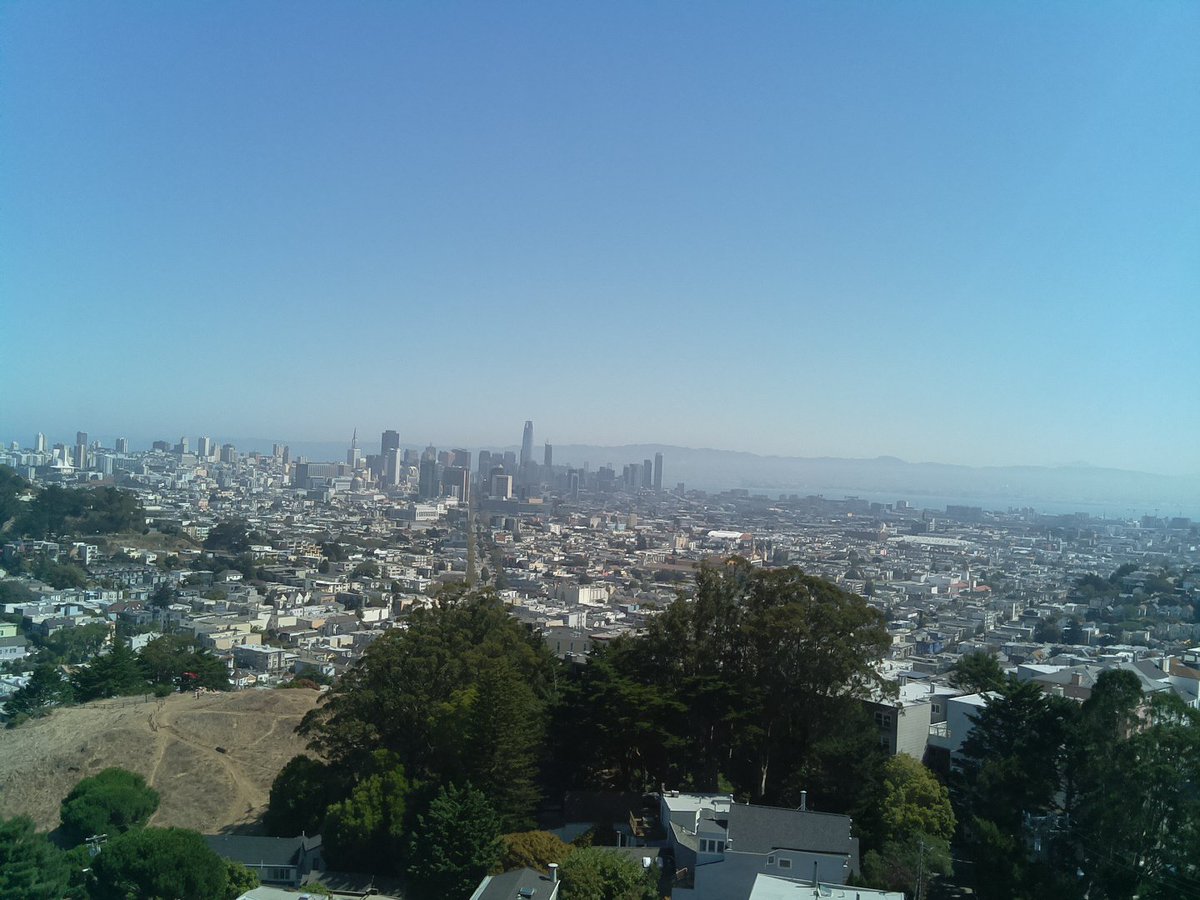 TwinPeaksBot's tweet photo. @ChiefKiefHaring SF Weather Today: ⛅ Partly cloudy overnight. Now: 63°F Lo: 54°F Hi: 70°F #SF #SFTwinPeaks #SFView https://t.co/adM9r5DbpA