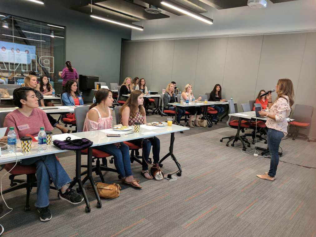 GirlsInTechPHX's tweet image. Today&apos;s bootcamp is off to a great start! #techcareers #phoenixtech #GITPHX
