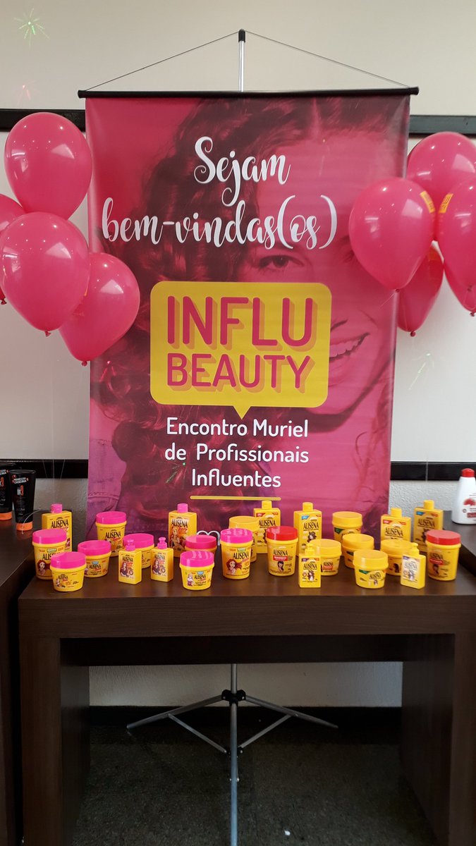 morganapzk's tweet photo. Evento da @murielcosmetico ❤💜 #InfluBeauty https://t.co/xKIq1TVjSH