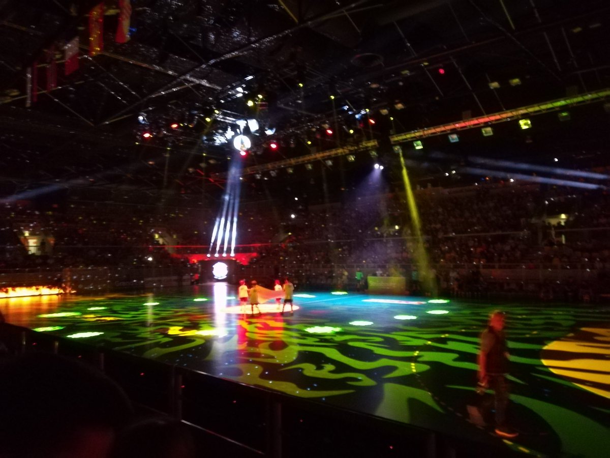 FGlesner's tweet photo. Place à @ChamberySH_Hand - @ElverumHandball à @strasbourg 
#handball #eurotournois #Strasbourg https://t.co/XuIhILPqL0