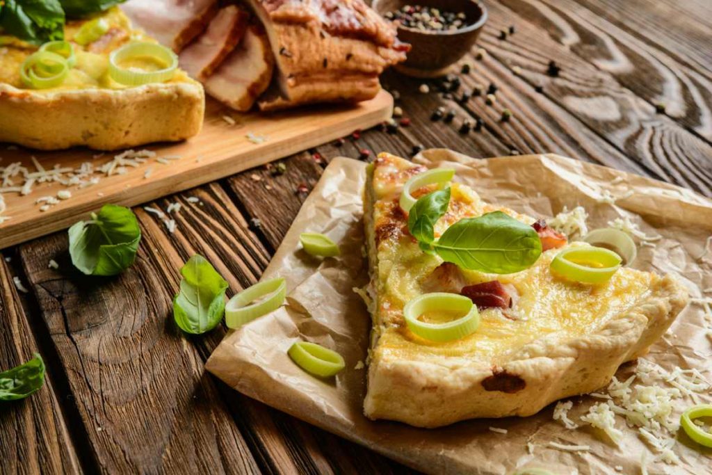 Mi_Sarten's tweet photo. Para hacer una buena quiche, los puerros tienen que estar bien hechos en sartén https://t.co/EVv1Bi1hcF https://t.co/oGIp5pcXZl