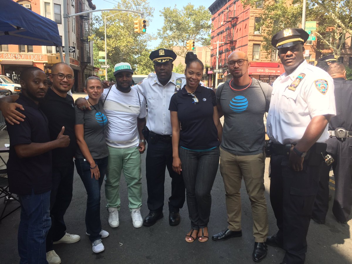 NguYork's tweet photo. AT&amp;T w/ @NYPD81Pct. Thank you for all that you do. @NOBLENYCHAPTER @SandyDakak @TweetwithKeith @gonty_13 @oxyGENerg #lifeatATT https://t.co/CXHm5Dgetq