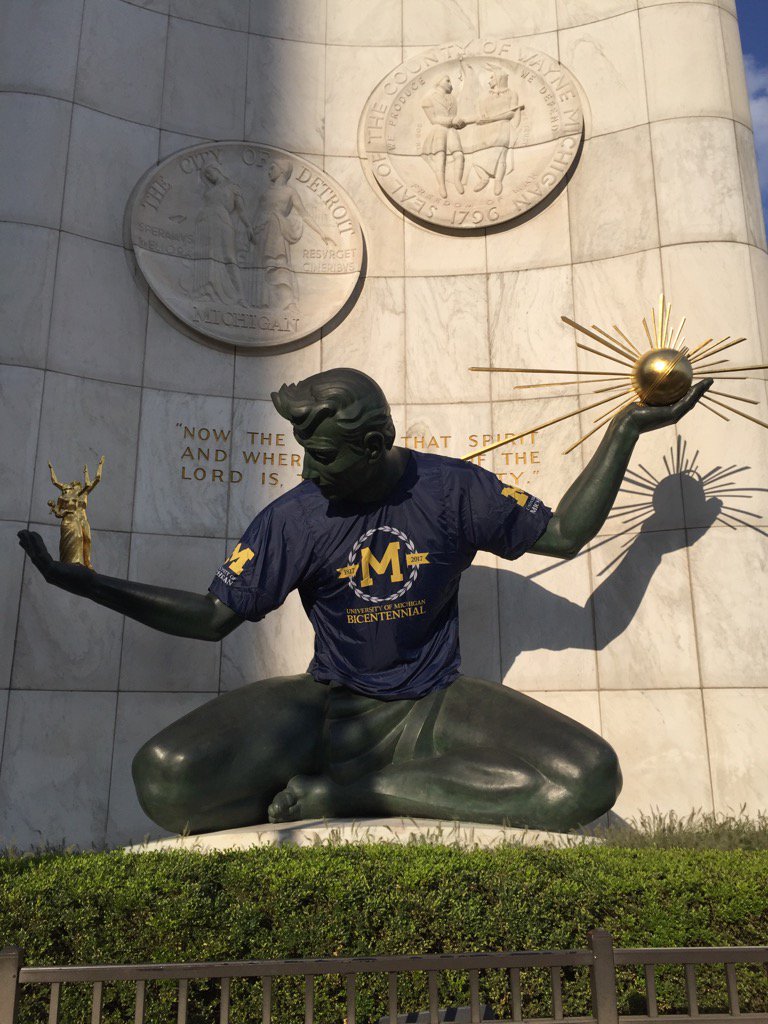 JeffHausman's tweet photo. Happy #200UMich started on this day in #Detroit in 1817. Proud to be a true blue 4 alumni family @UMich go Blue! https://t.co/CC93tNInFQ