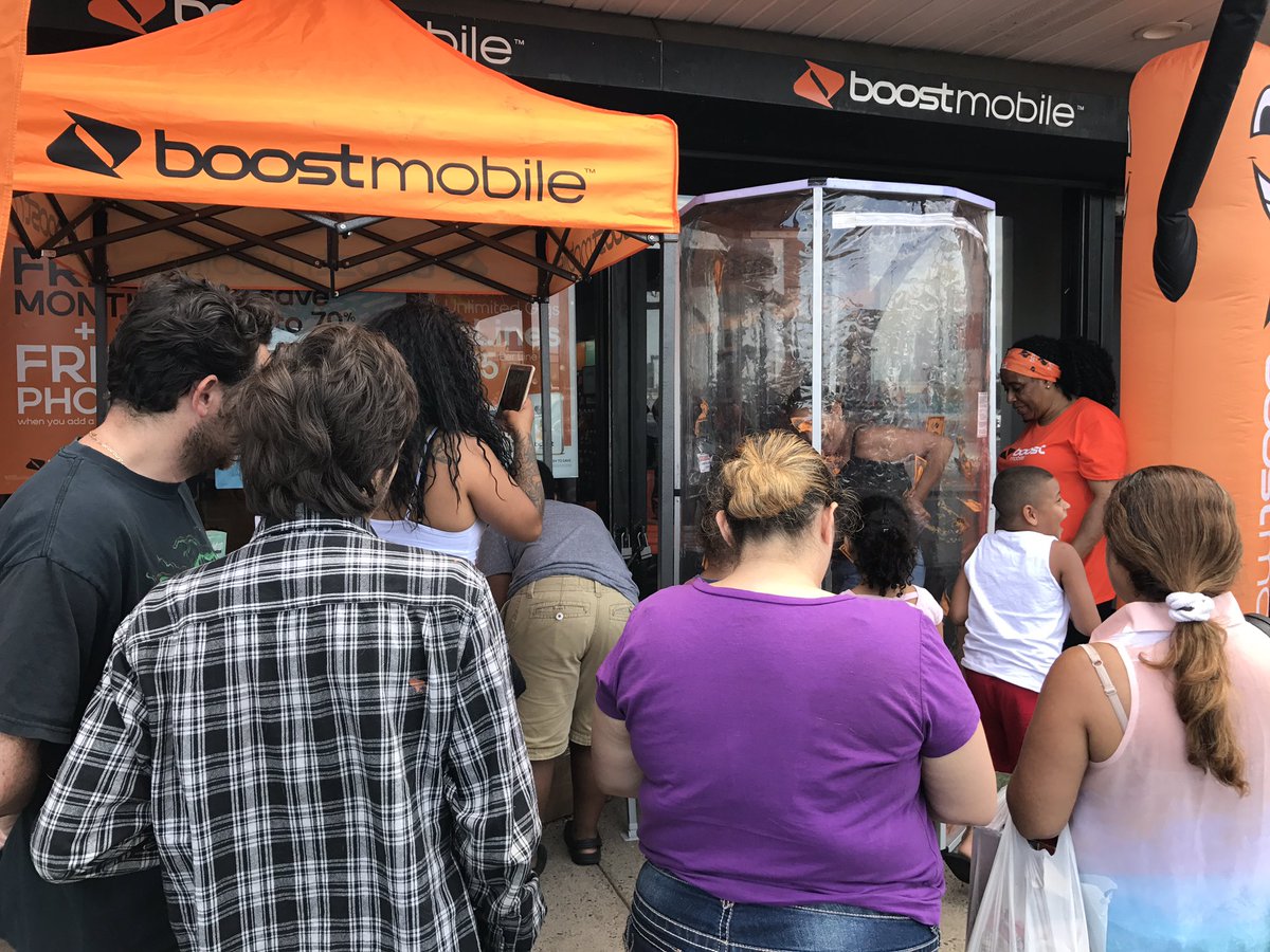 vtruongcao's tweet image. How Philly do.. 🎬🔥 #PhillyEvents #PhillyPOWER #BoostTakeover #VIP @SMcgowan763 @JayMiglionico @VIPwireless @LMJPSPG  @arkideas @boostelevate