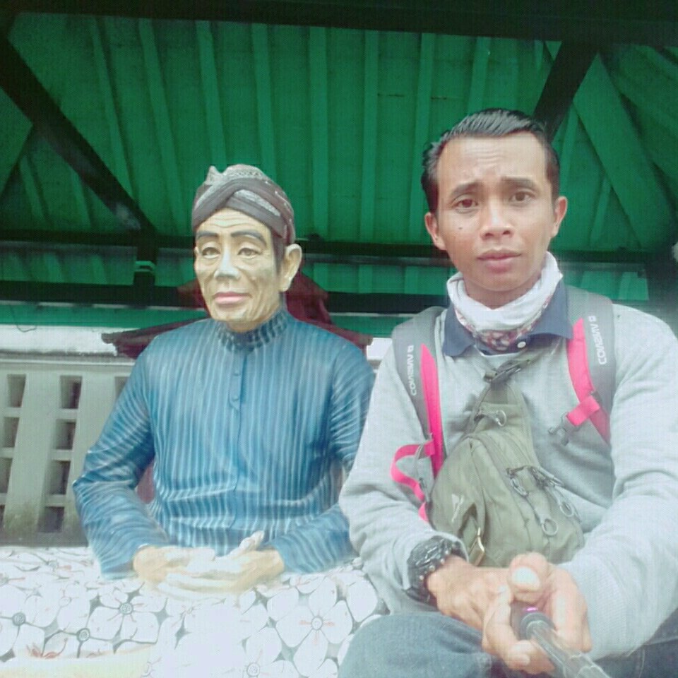 sonyclosefriend's tweet photo. #FotoProfilBaru https://t.co/vbjAn2a9zk